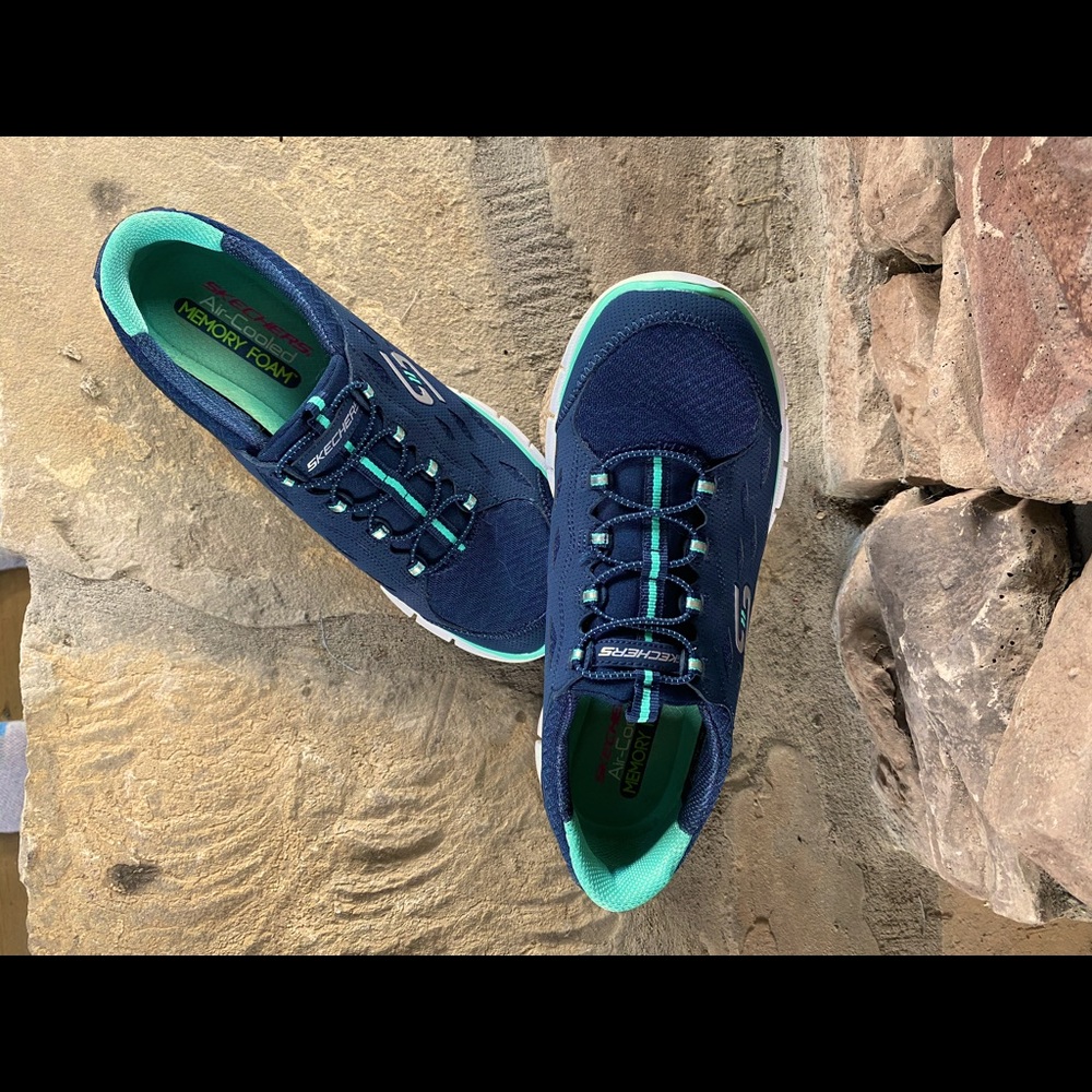 Women’s Skechers shoes